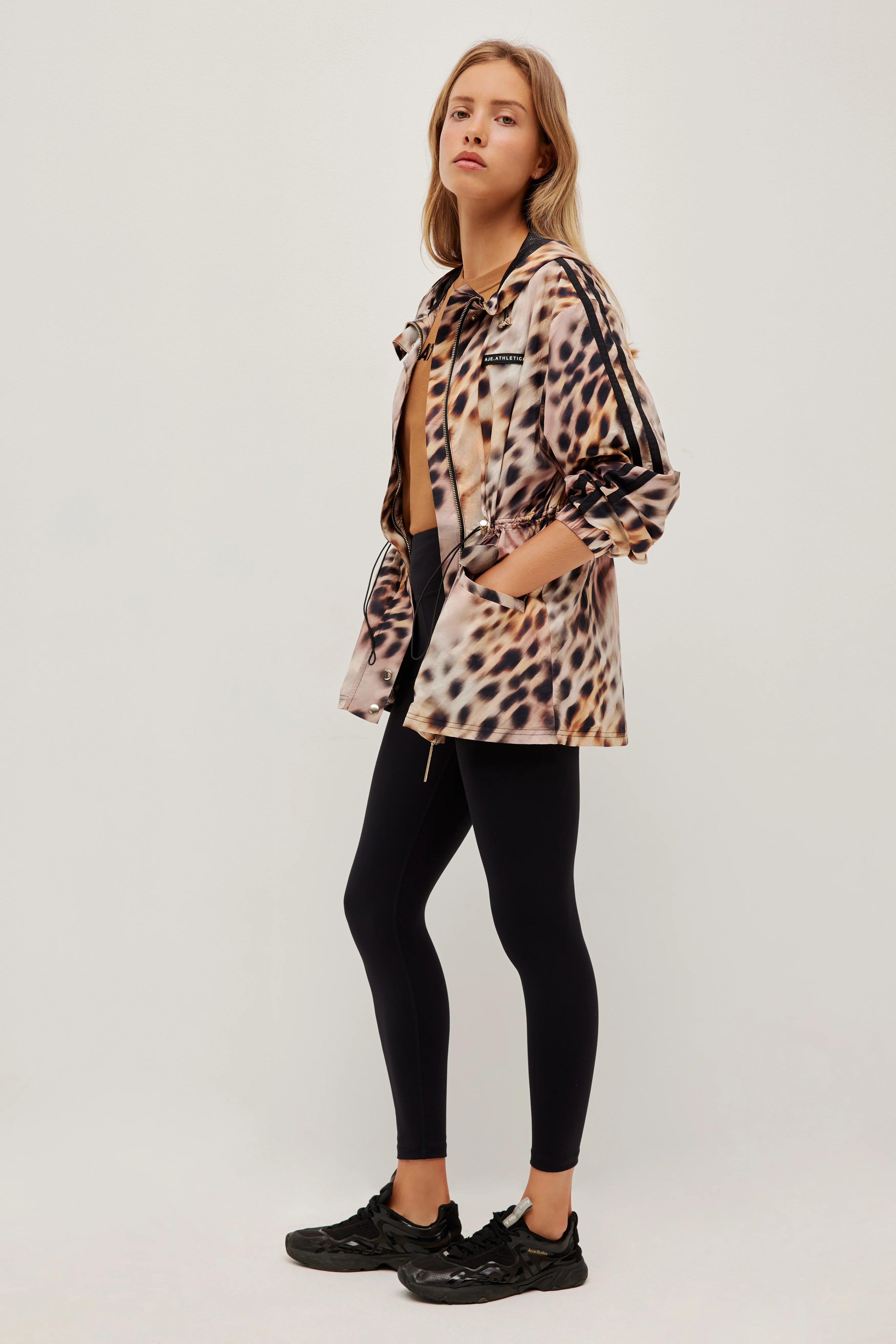 Hooded Spray Jacket 790 - Image 12