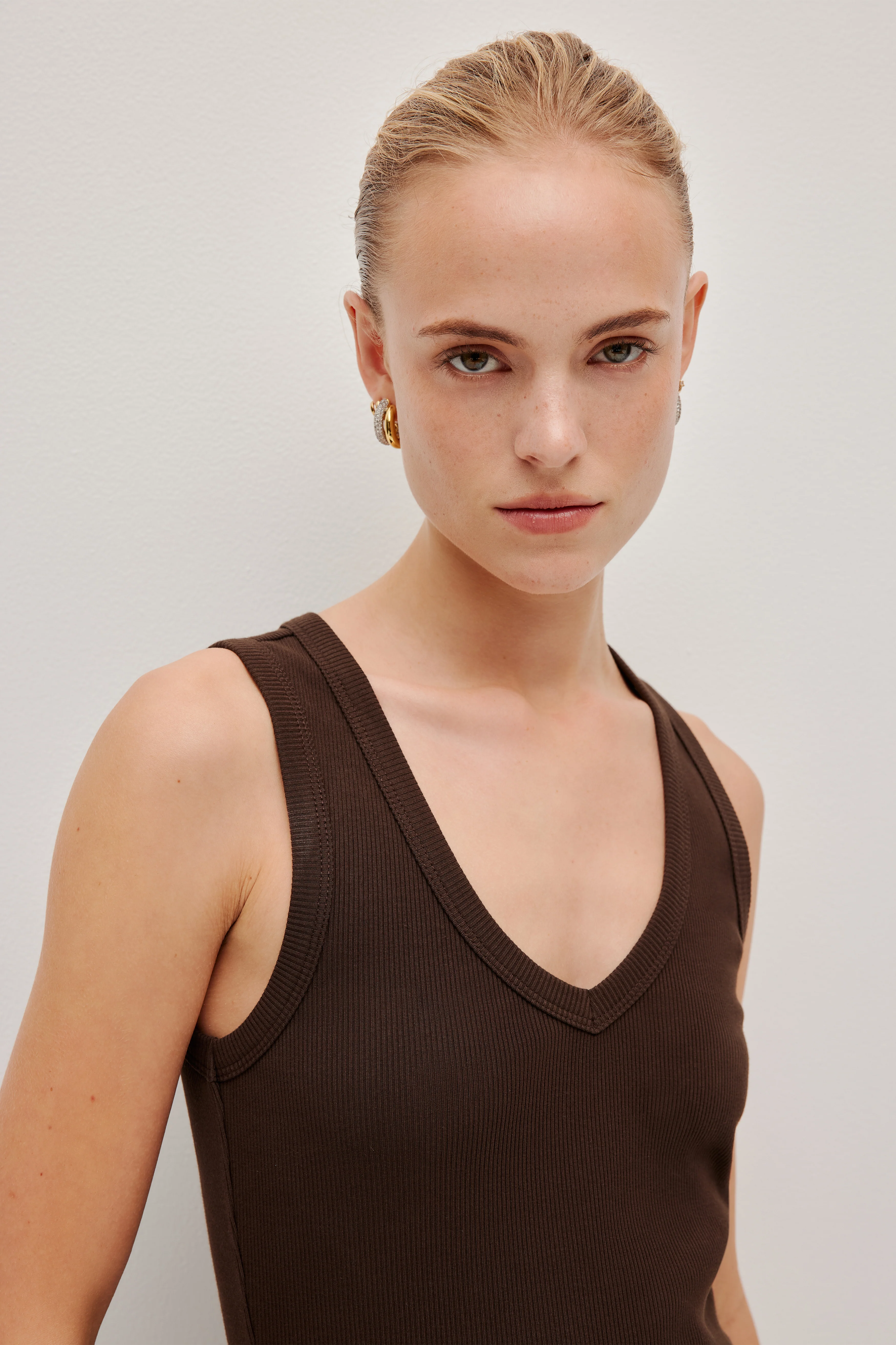 Monroe V-Neck Tank - Image 6