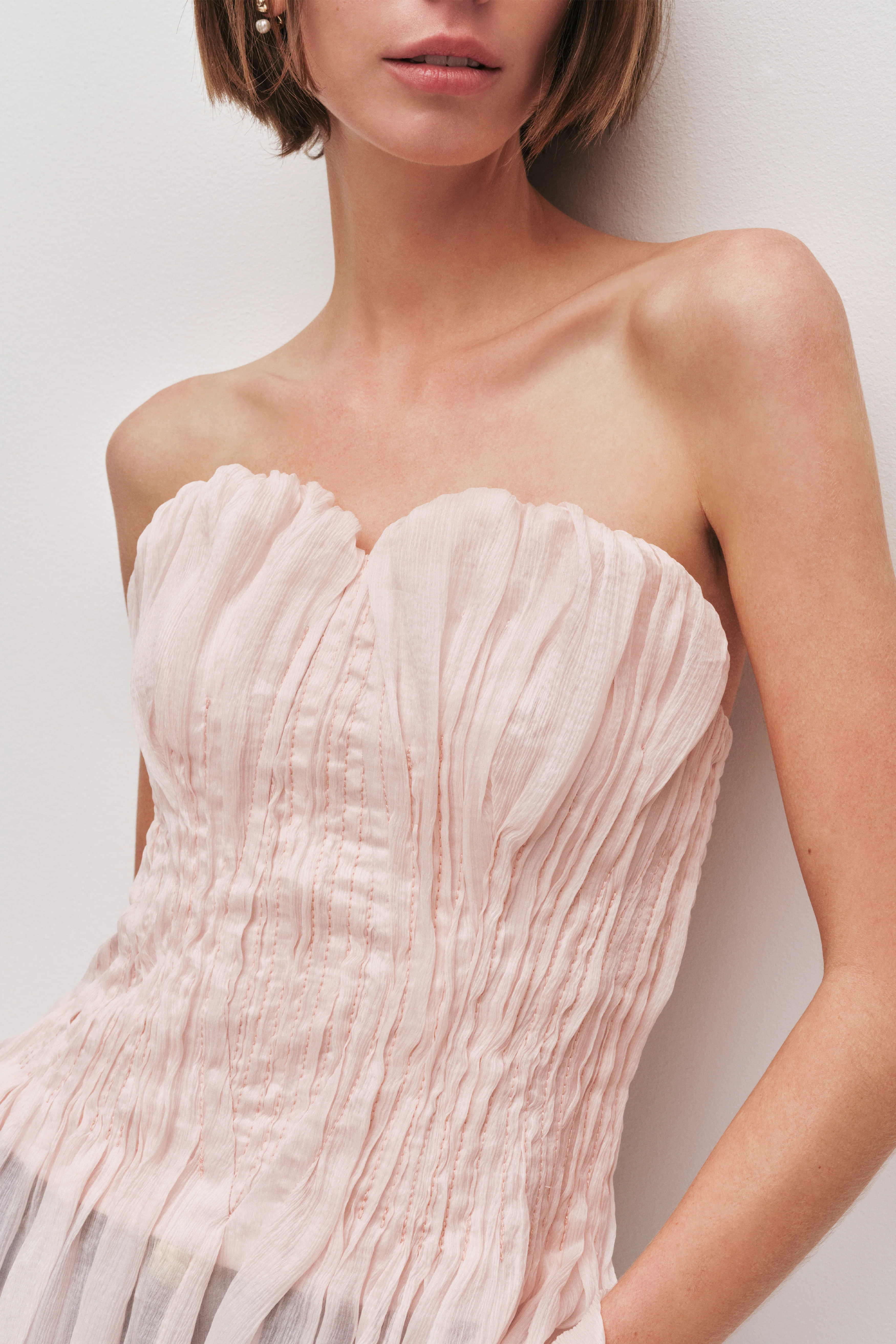 Nisha Bustier - Image 4