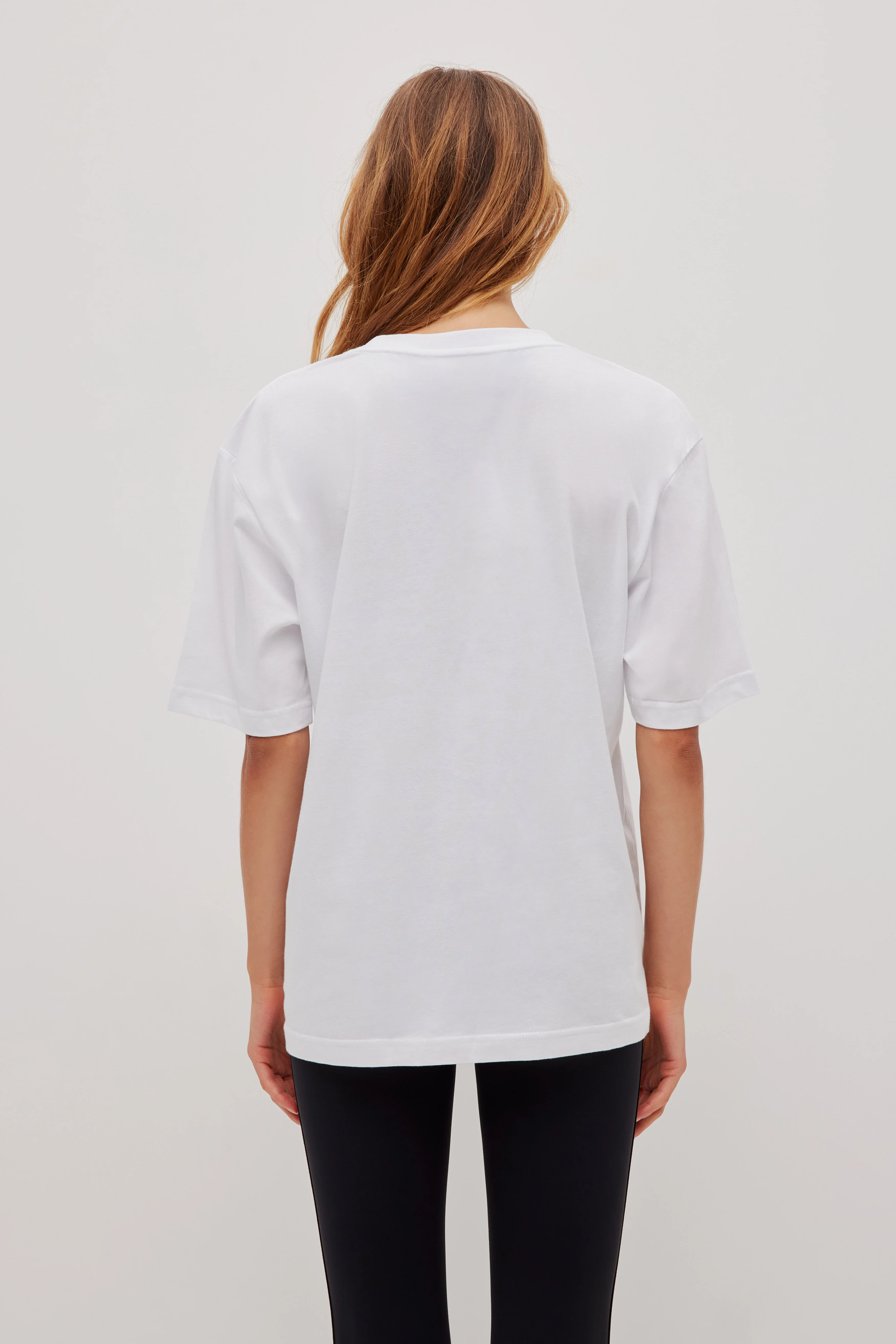 Swift Contrast Logo Tee 102 - Image 7